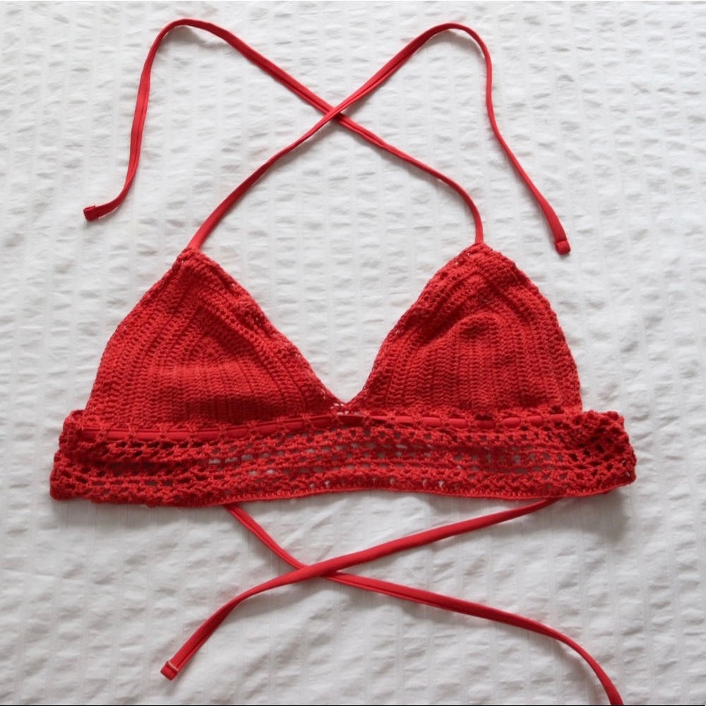 Crocheted bikini top